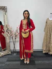 Jhilmil - Red Mirror - H