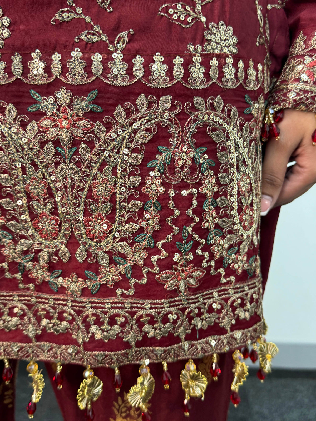 “Dulhan” - Maroon Garara - Rang de Boutique