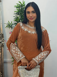 (Preorder 3/4 weeks) Deewani - Nude Velvet Pret