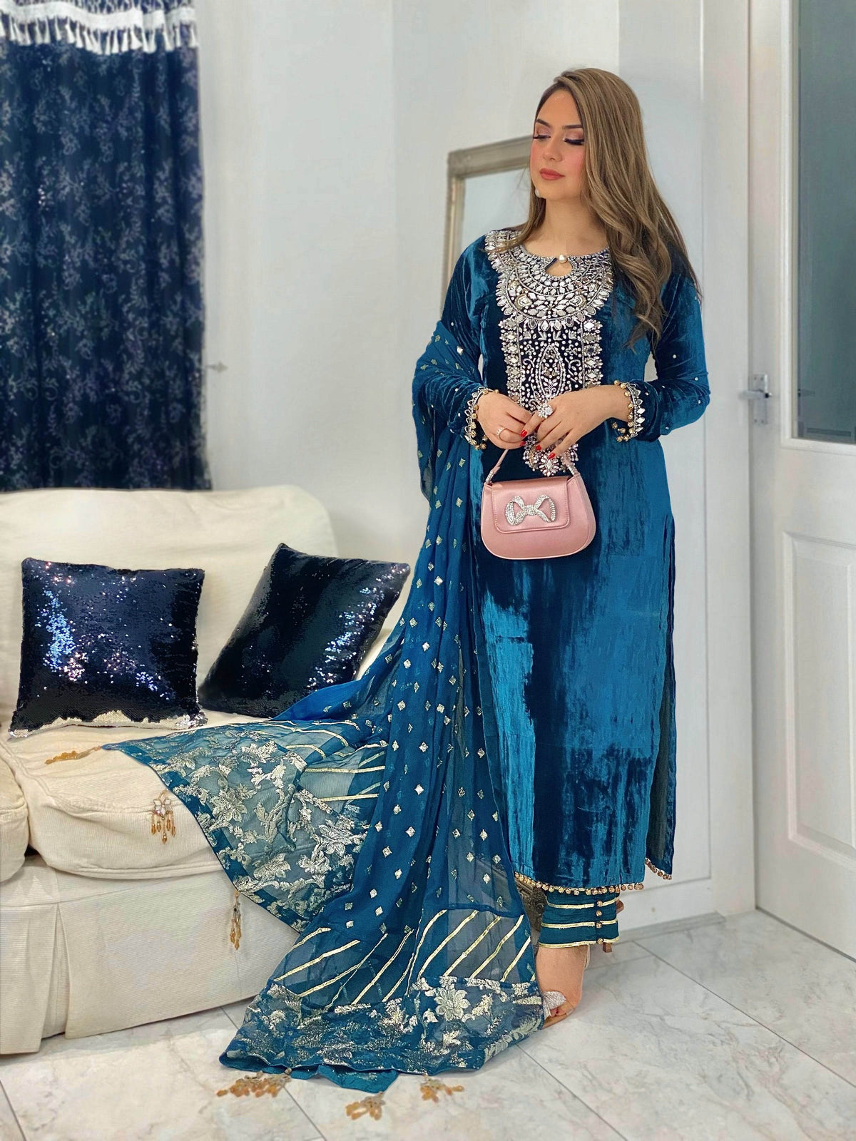 “Dil Ruba” Luxury Velvet Pret Outfit - Teal - Rang de Boutique
