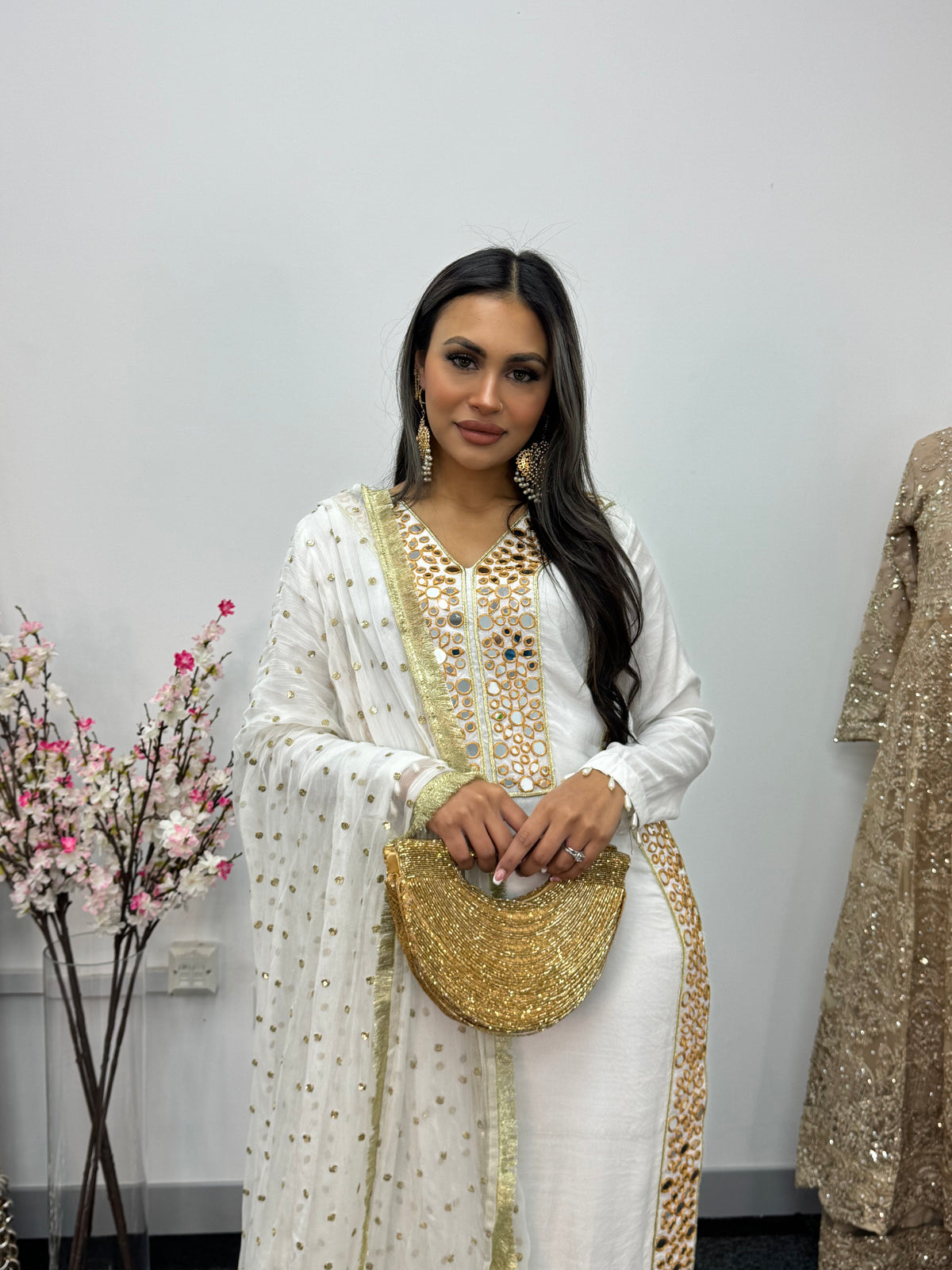 Jhilmil - White Mirror - H