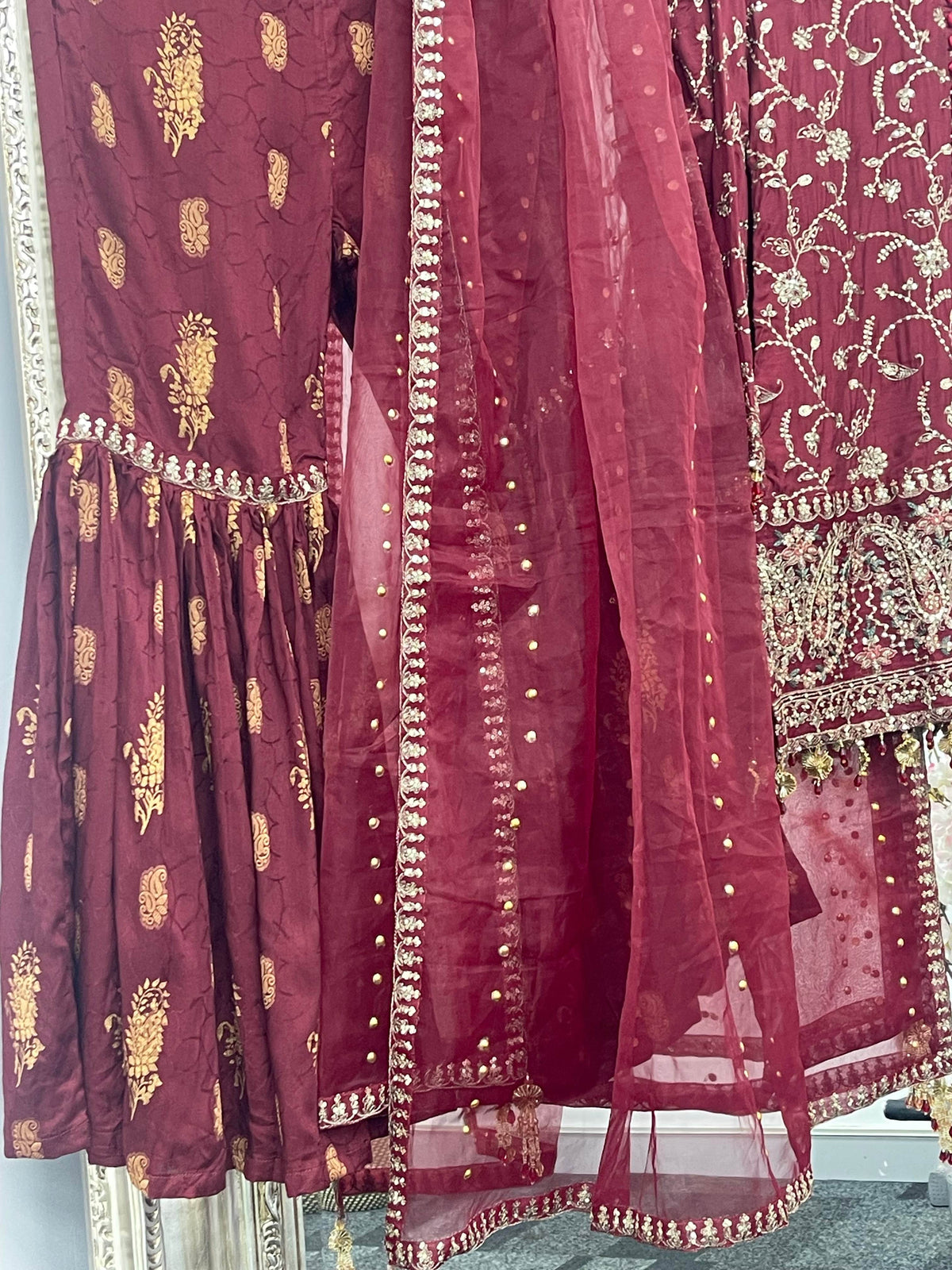 “Dulhan” - Maroon Garara - Rang de Boutique