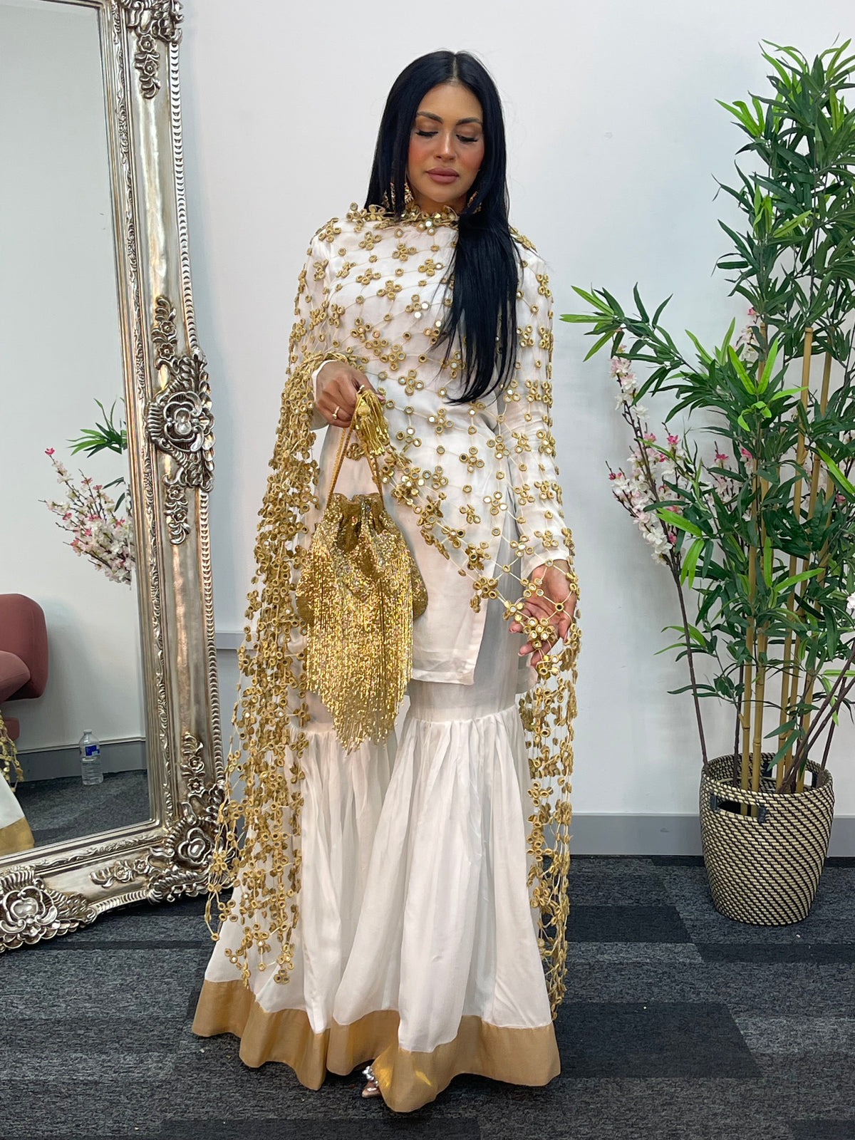 (Preorder 4-5 weeks)  Posheeda Sheesh Dupatta- GARARA SET - Poshida Mirror Dupata -B