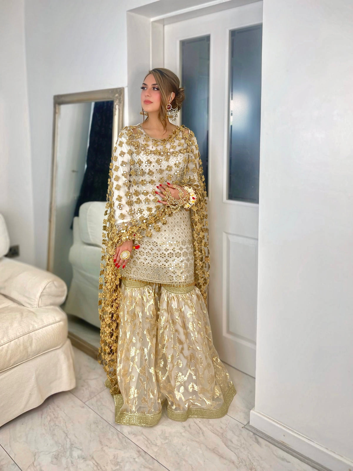 (Preorder 3/4weeks) BRIDAL- Posheeda Sheesh Dupatta - Poshida Mirror Dupata -