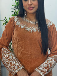 (Preorder 3/4 weeks) Deewani - Nude Velvet Pret