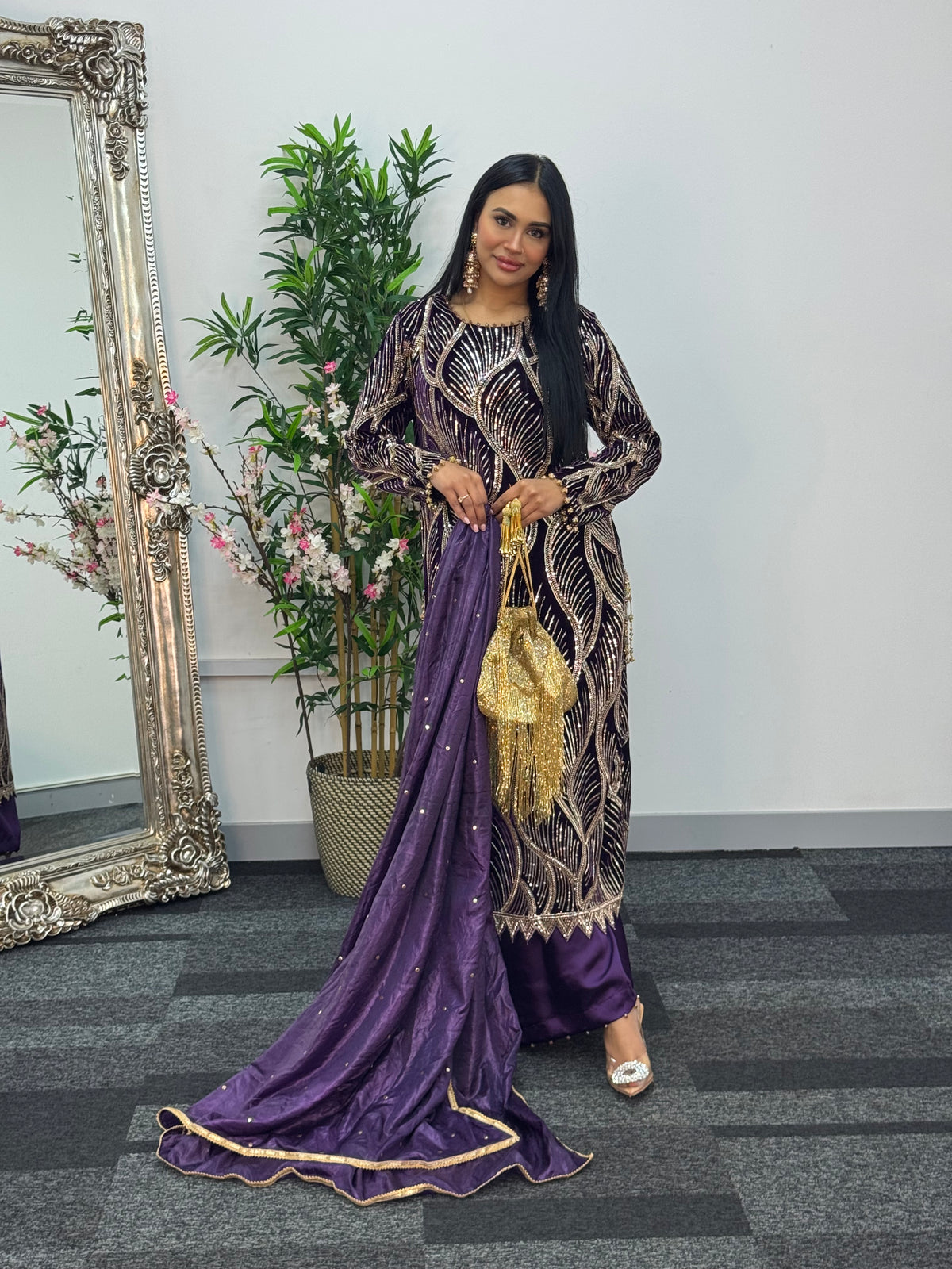 Pia - Cutdana Velvet- Purple-