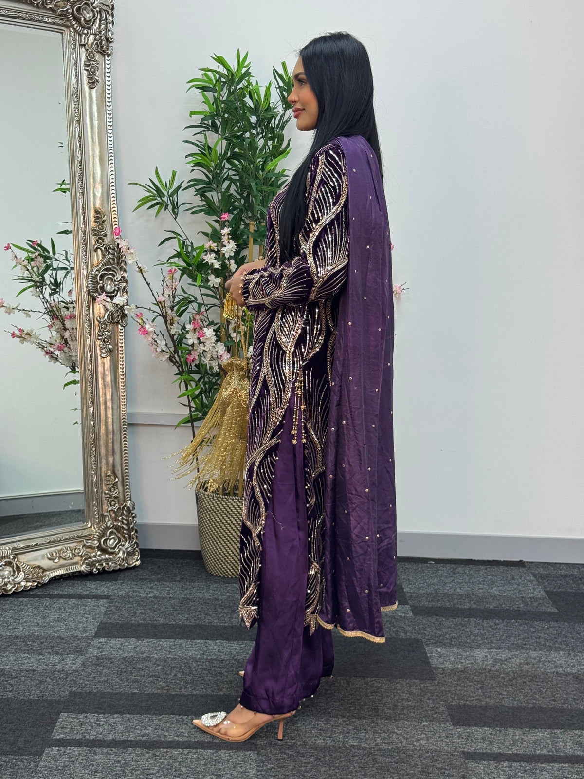 Pia - Cutdana Velvet- Purple-