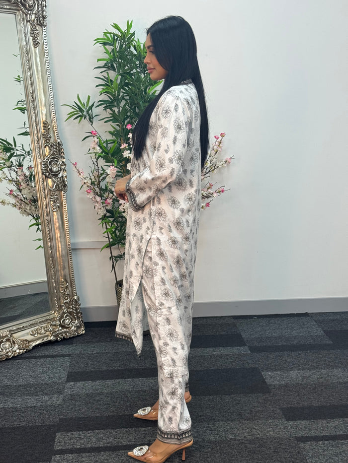 Daily Wear - 2pc Printed Linen - White