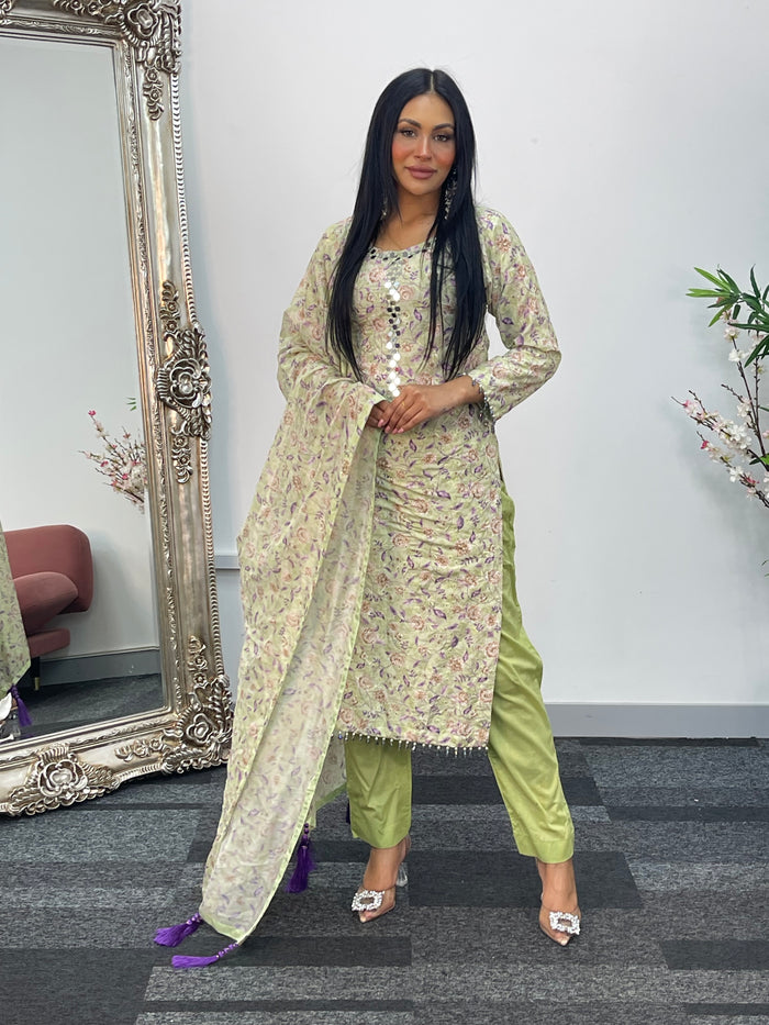 Piya - swiss lawn - Chikankaari - S