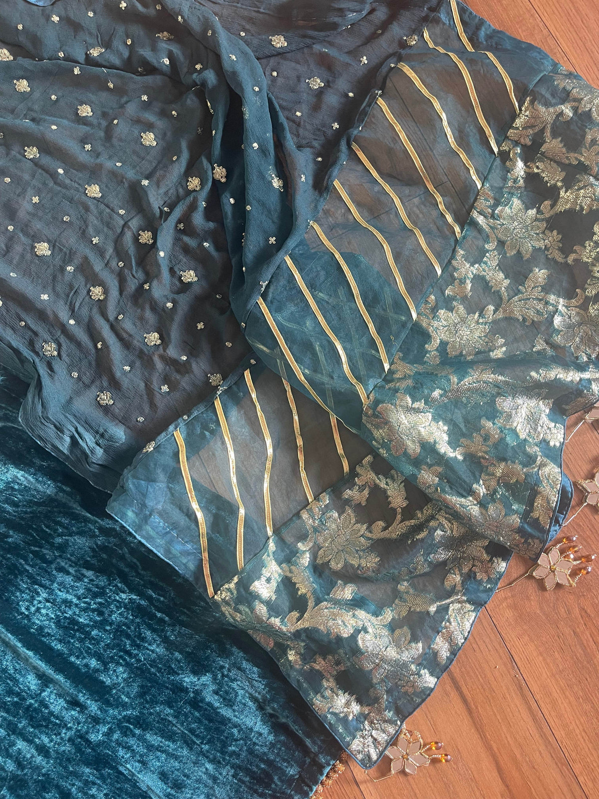 “Dil Ruba” Luxury Velvet Pret Outfit - Teal - Rang de Boutique