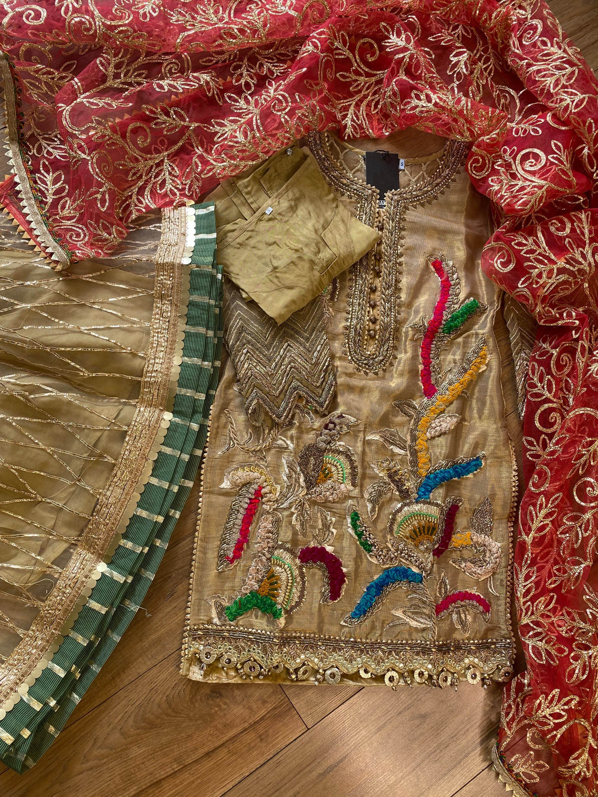 “Laal Dupatta” khuda baksh garara - Rang de Boutique