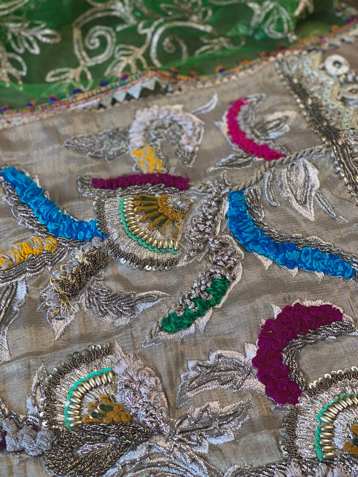 “Hara Dupatta” khudabaksh garara - Rang de Boutique