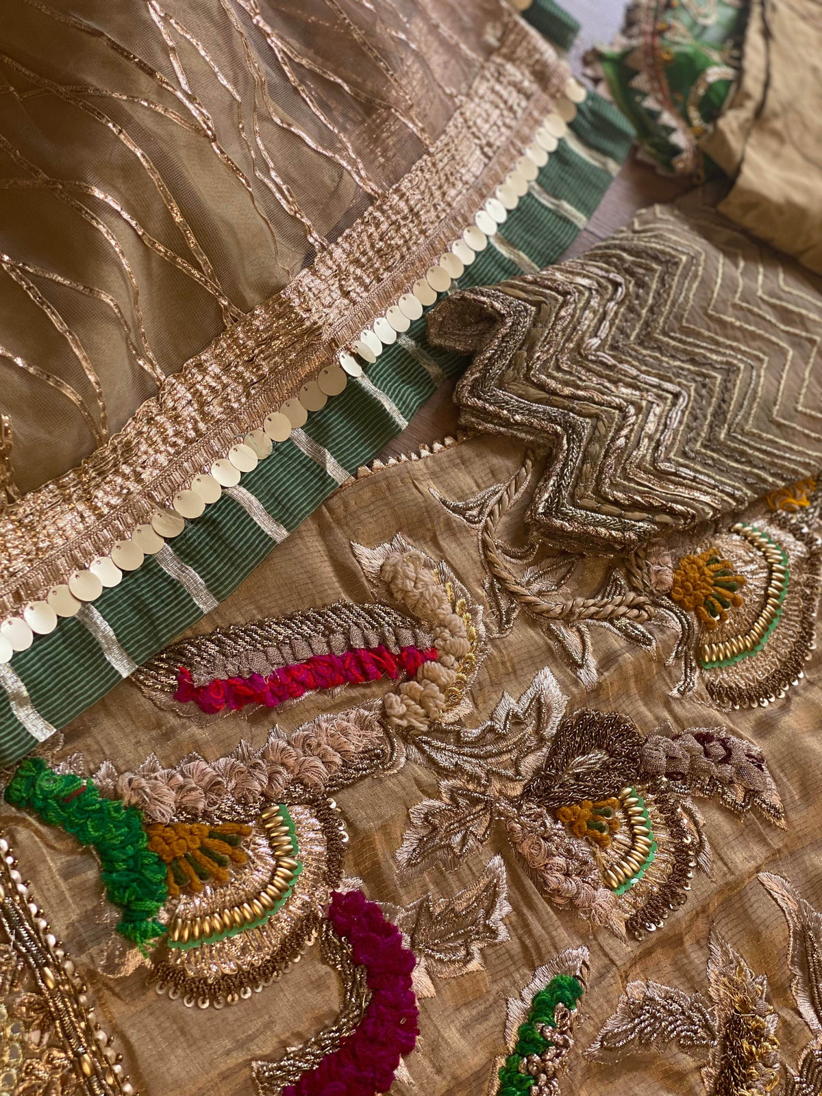 “Hara Dupatta” khudabaksh garara - Rang de Boutique