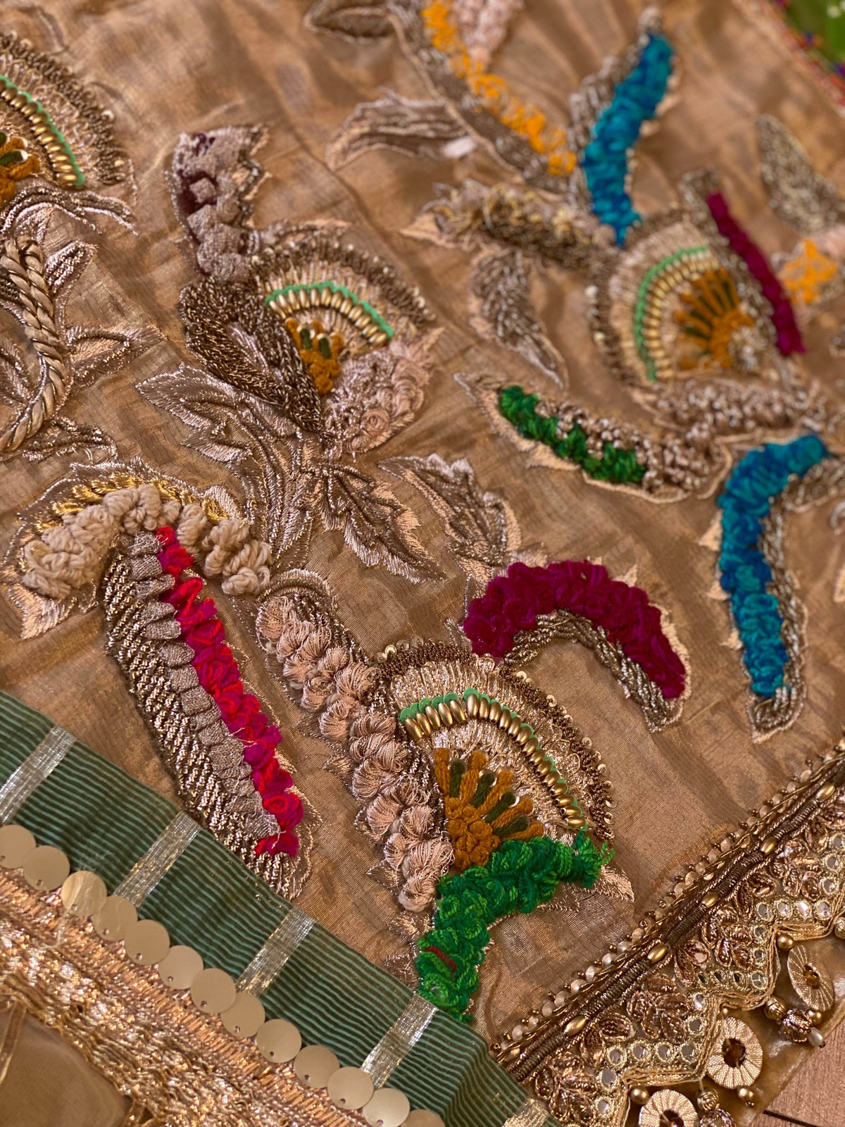 “Hara Dupatta” khudabaksh garara - Rang de Boutique