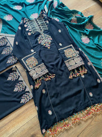 “Verde” Karandi Outfit - Winter - - Rang de Boutique