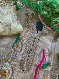 “Hara Dupatta” khudabaksh garara - Rang de Boutique