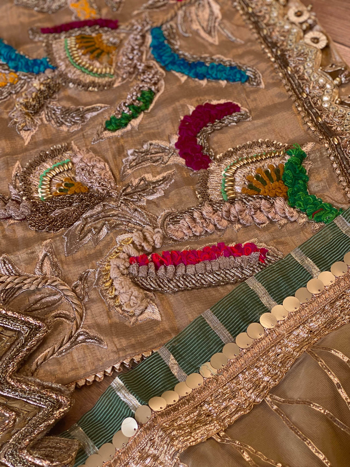 “Hara Dupatta” khudabaksh garara - Rang de Boutique