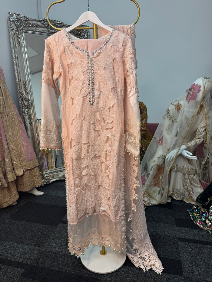 Maria B Luxury Lawn - 2026 - Pink