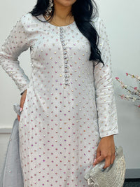 (Preorder 3 weeks) Chaandni Raatain