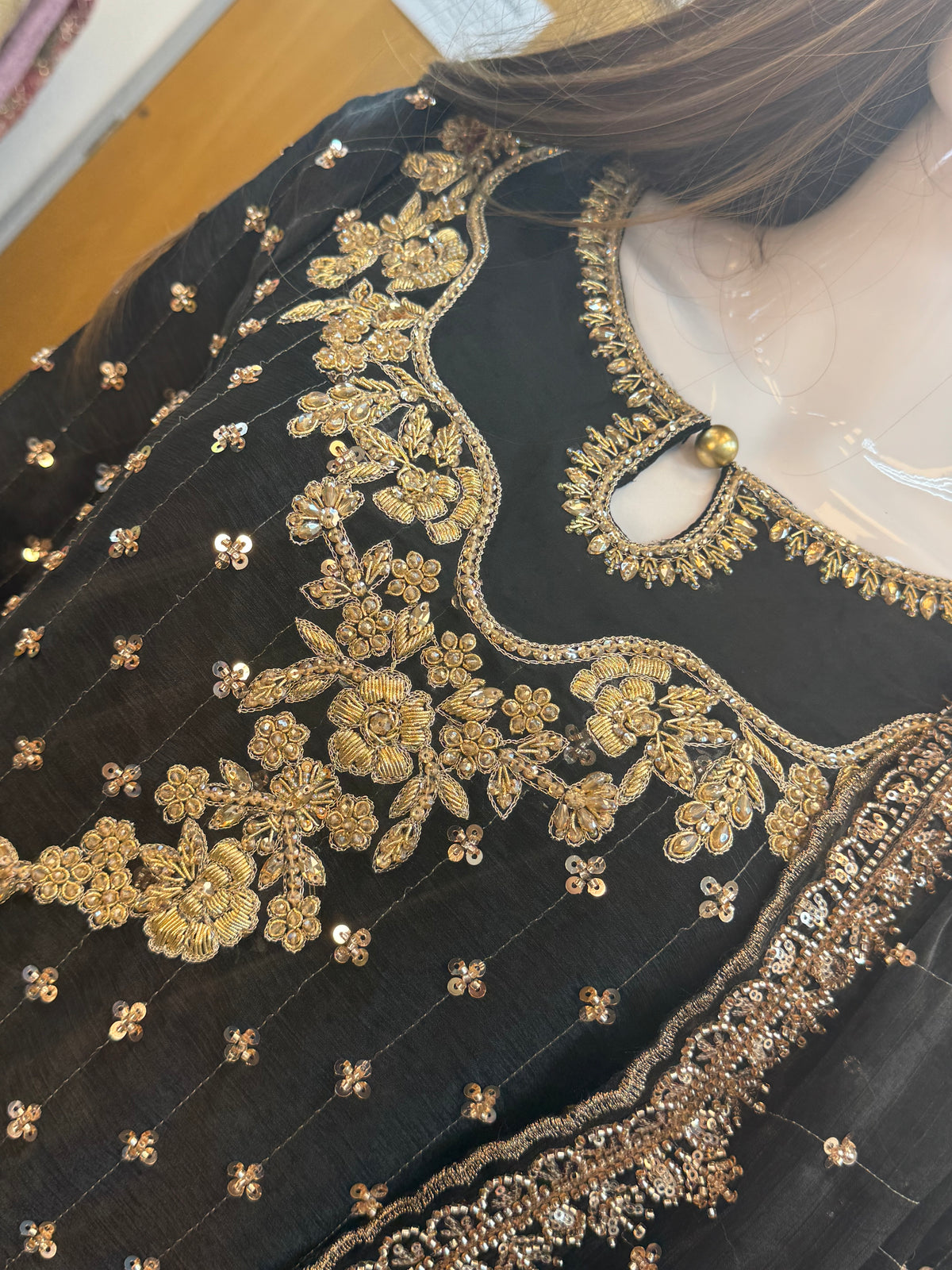 Parwana - Black- Cutdana