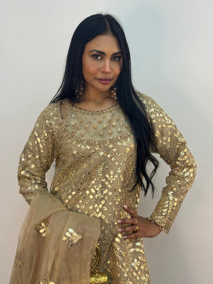 Husn - Gold