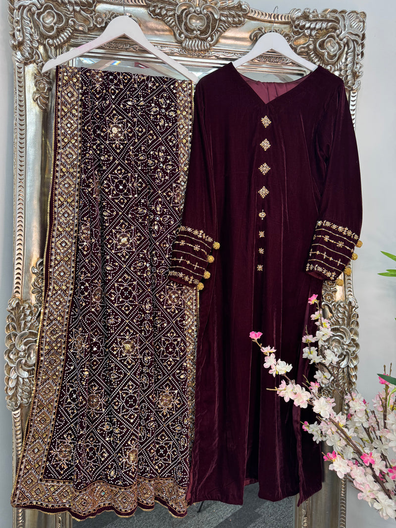 Komal - Velvet - Burgundy