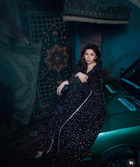 Mahira Khan - Khirad (pre-order 3 weeks)