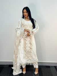 Maria B Luxury Lawn - 2026 - White
