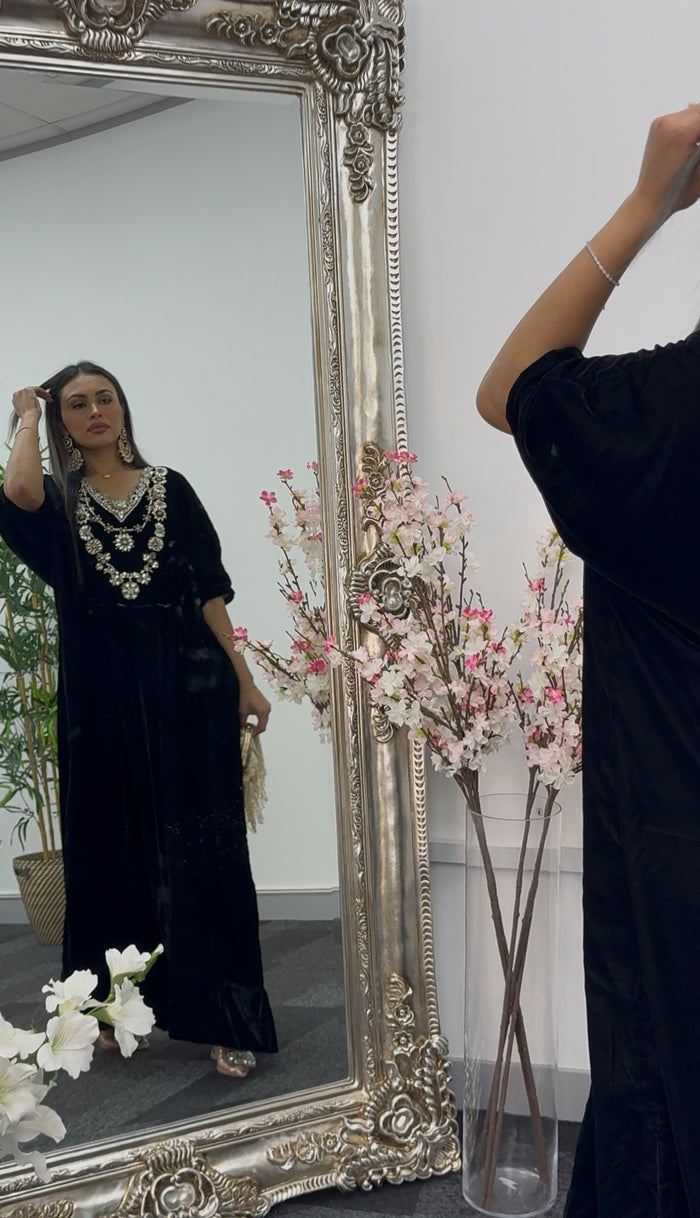 “Raat 2” Velvet Kaftaan - Black Kaftan - AC