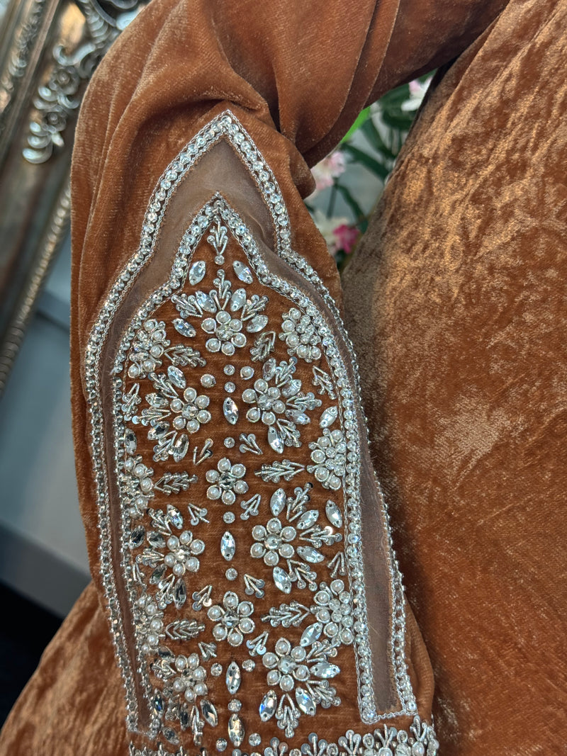 (Preorder 3/4 weeks) Deewani - Nude Velvet Pret