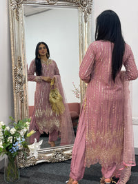 Payal - cutdana - pink