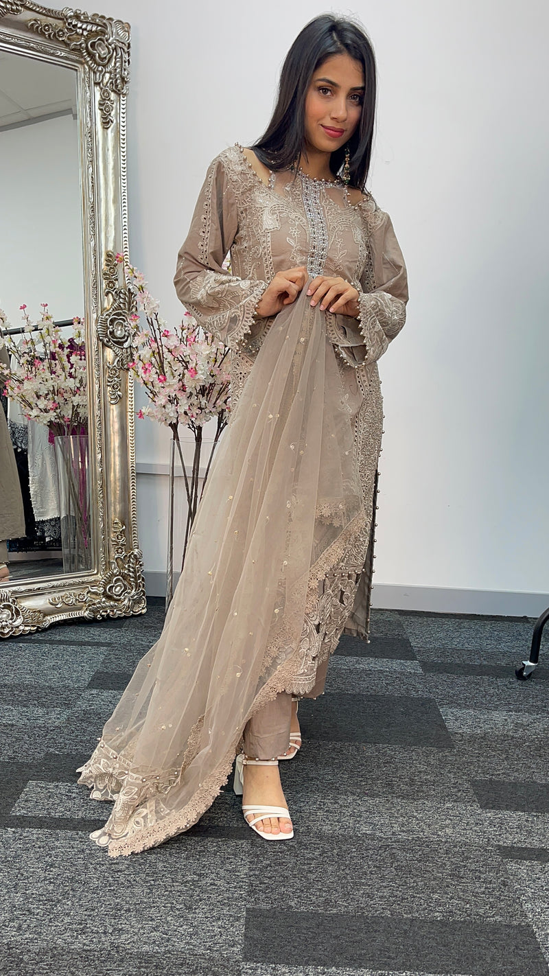 Maria B Inspired - Luxury Lawn 25 -