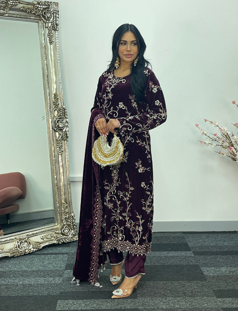 “Makhmal” Plum Velvet Cutdana - Party Wedding Outfit - AA