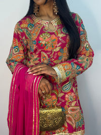 Armani Farshi - Hot pink