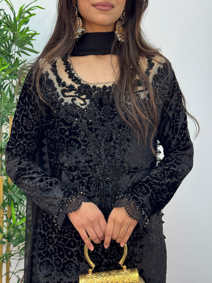 Jheel - Black Plachi