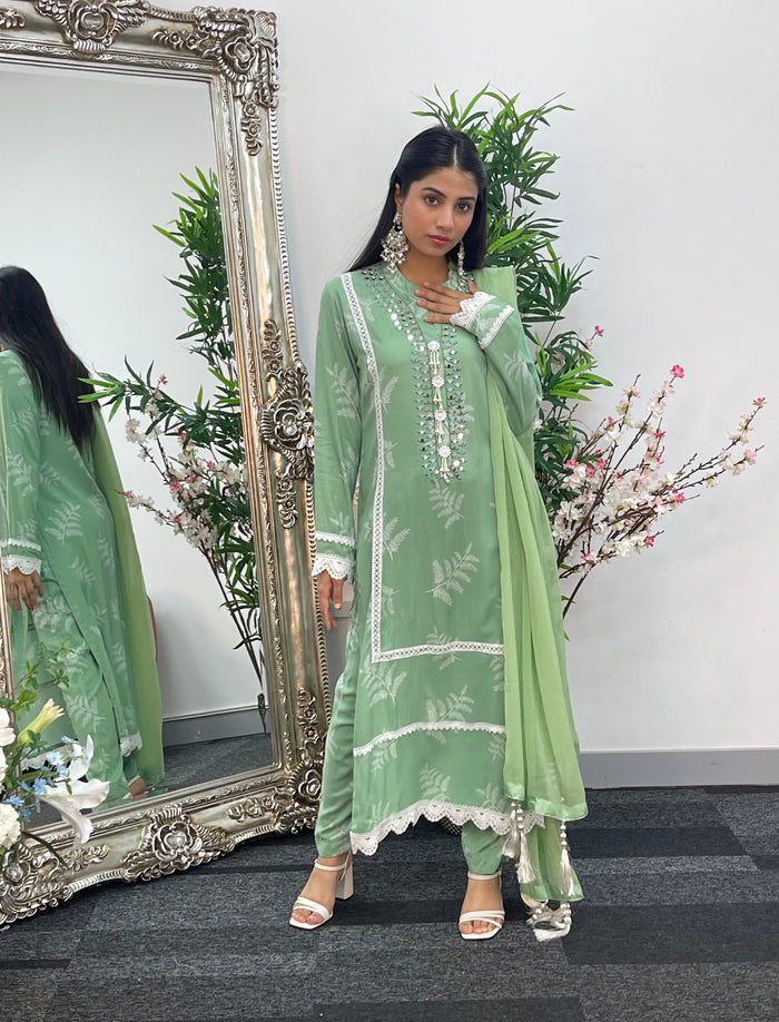 Nisha Green Linen - D