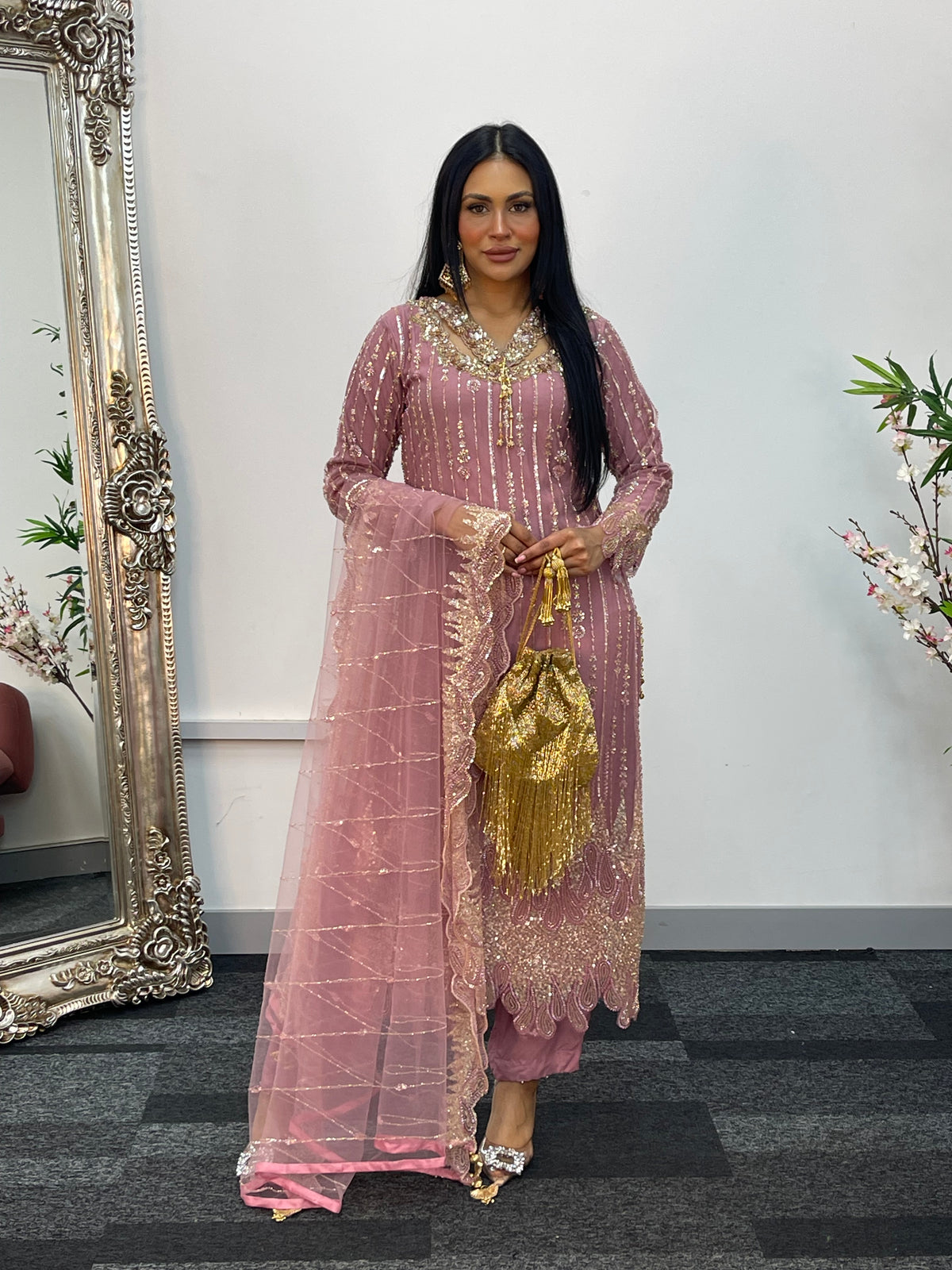 Payal - cutdana - pink