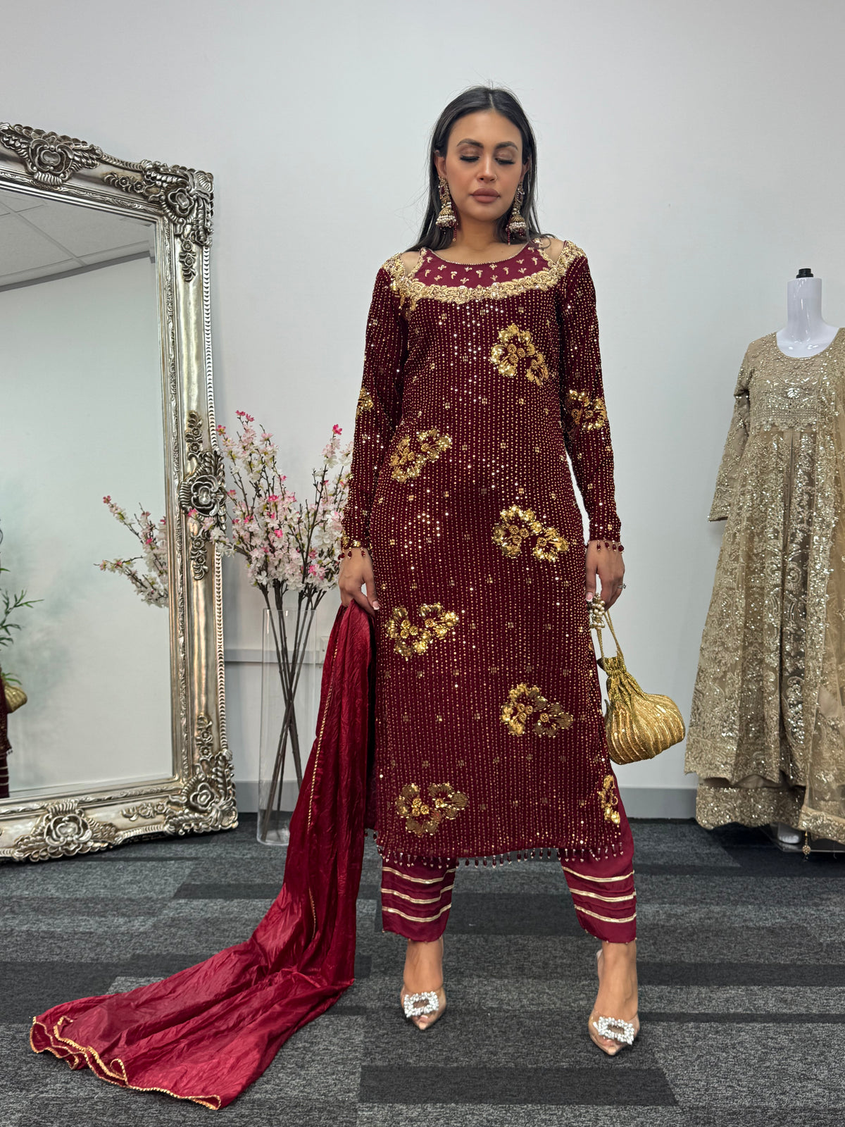 Dil Bahar - velvet - Maroon -