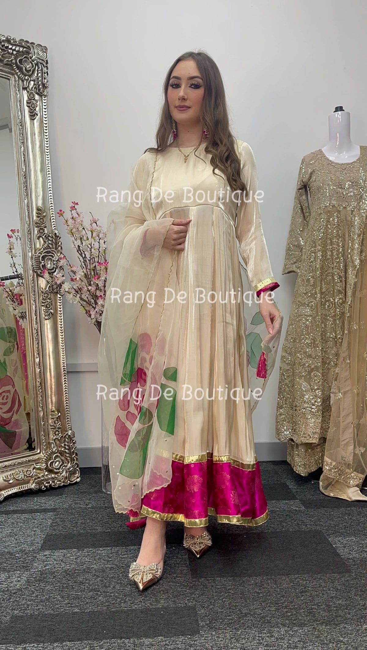 Noor bano - Gold Pishwas with Hand Painted Dupatta -