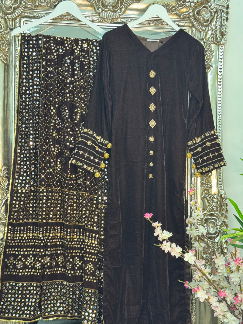 Komal - Velvet - Chocolate Brown