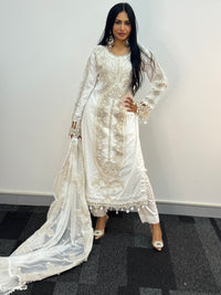 Maria B Luxury Lawn - 2026 - White