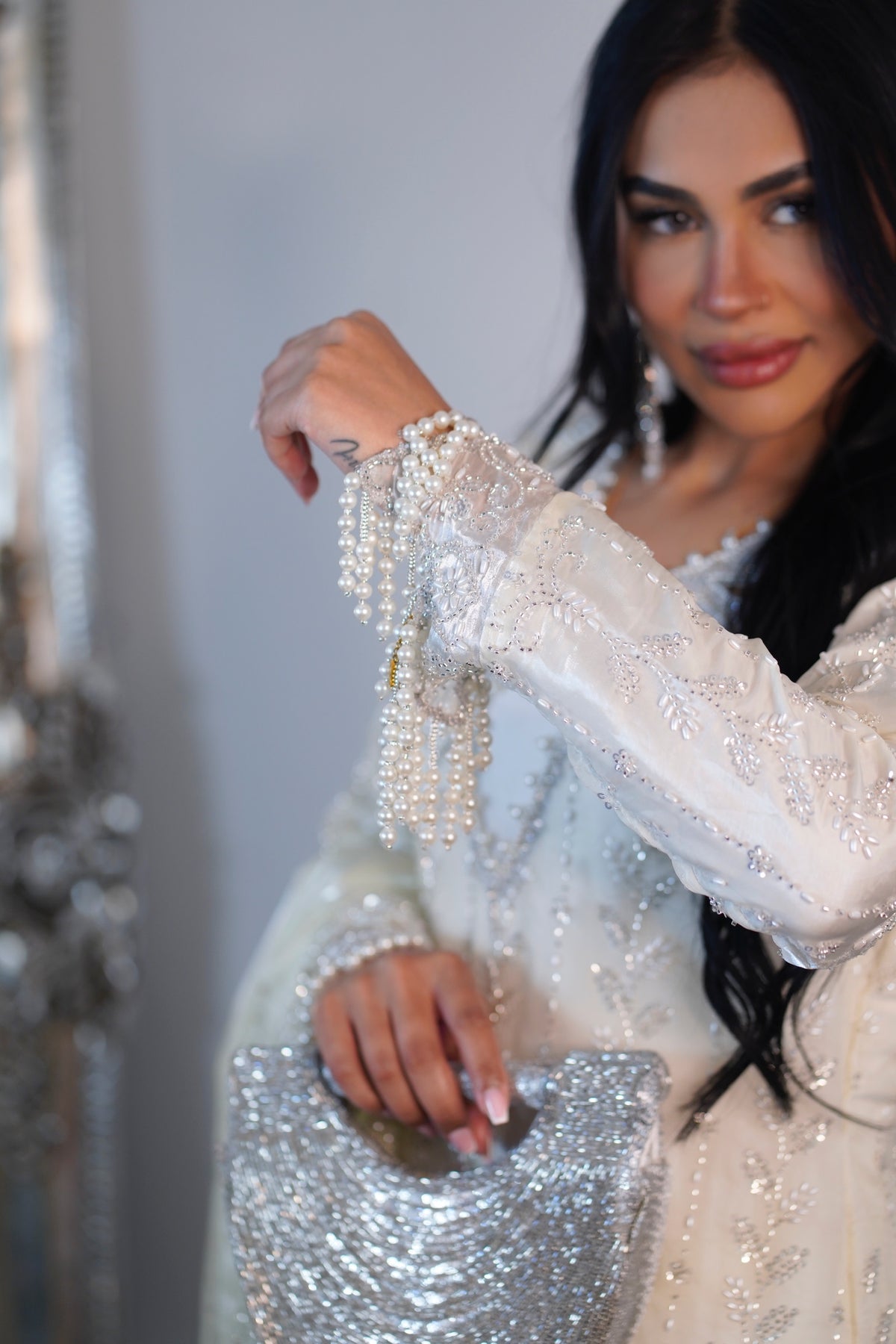 Choori - cutdana - ivory