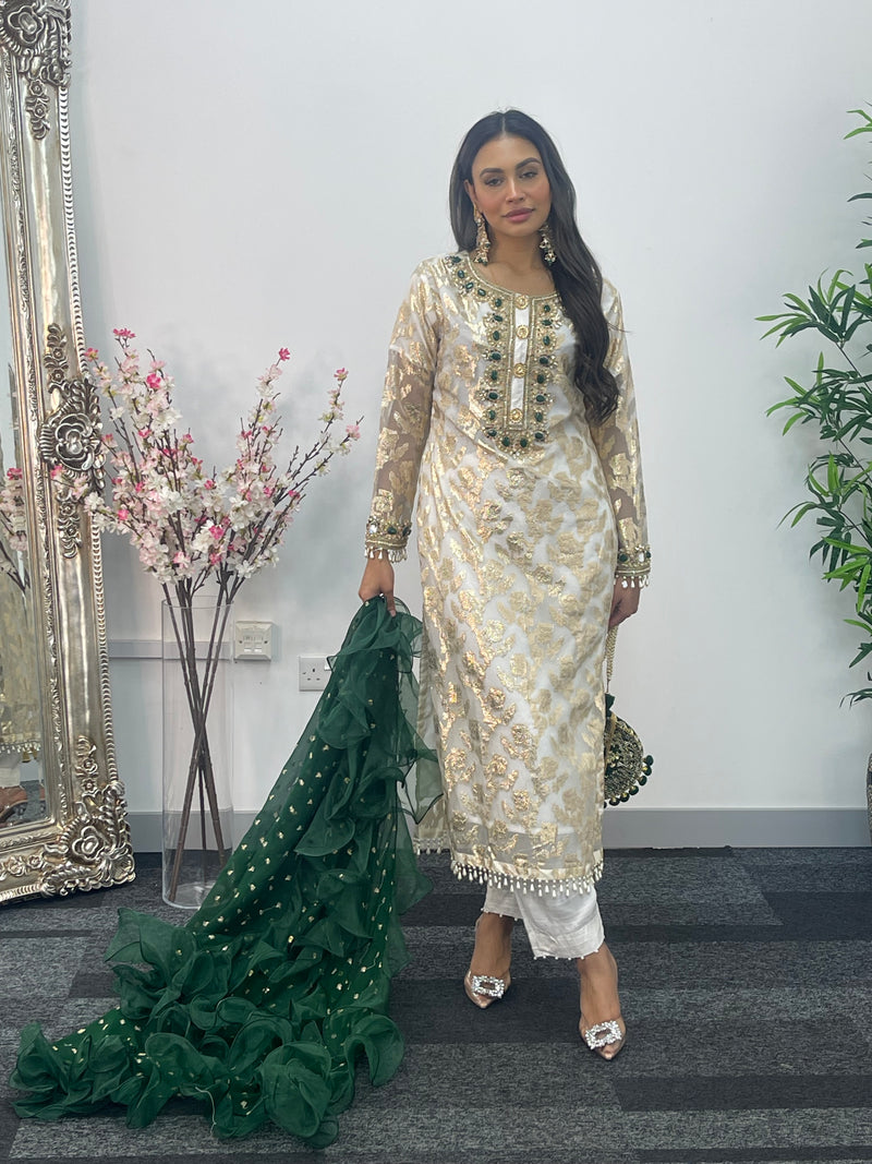 Laila- Banarasi