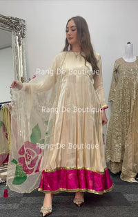 Noor bano - Gold Pishwas with Hand Painted Dupatta -