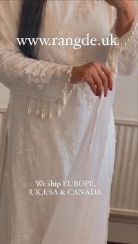 Pakiza White (preorder 4 weeks)