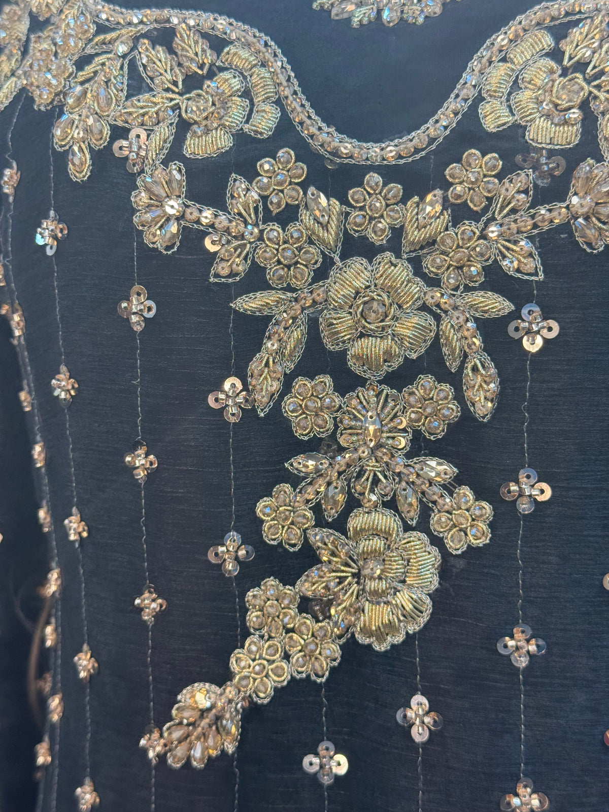 Parwana - Black- Cutdana