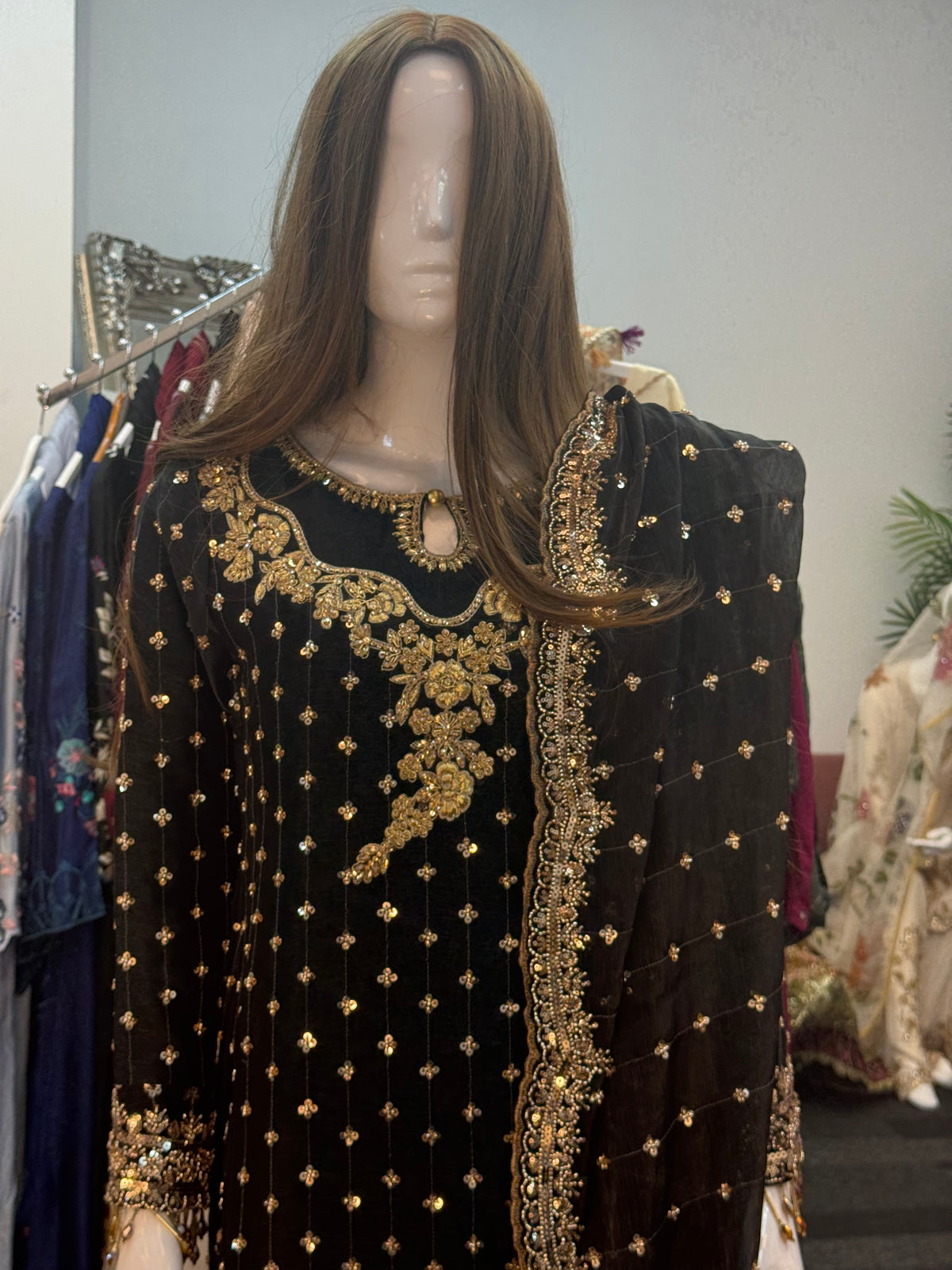 Parwana - Black- Cutdana