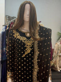 Parwana - Black- Cutdana
