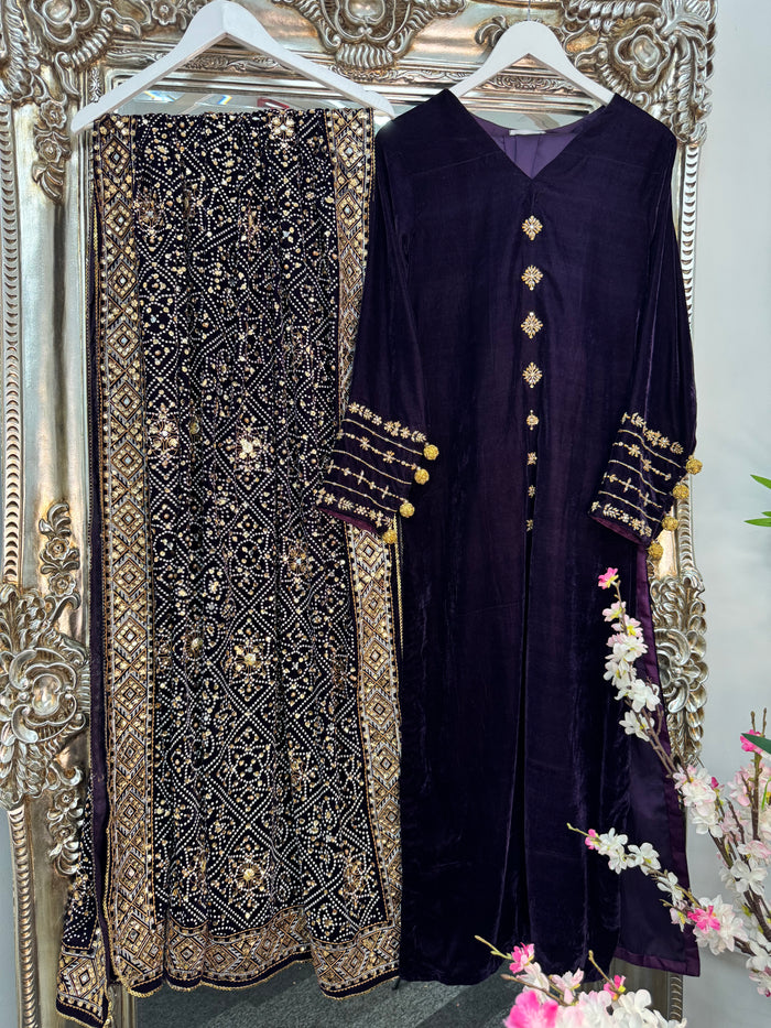 Komal - Velvet - Plum Purple