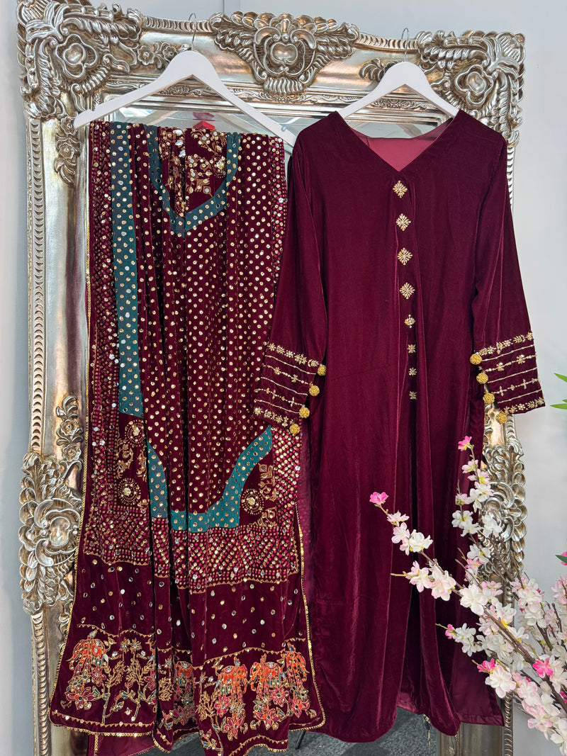 Komal - Velvet - Maroon